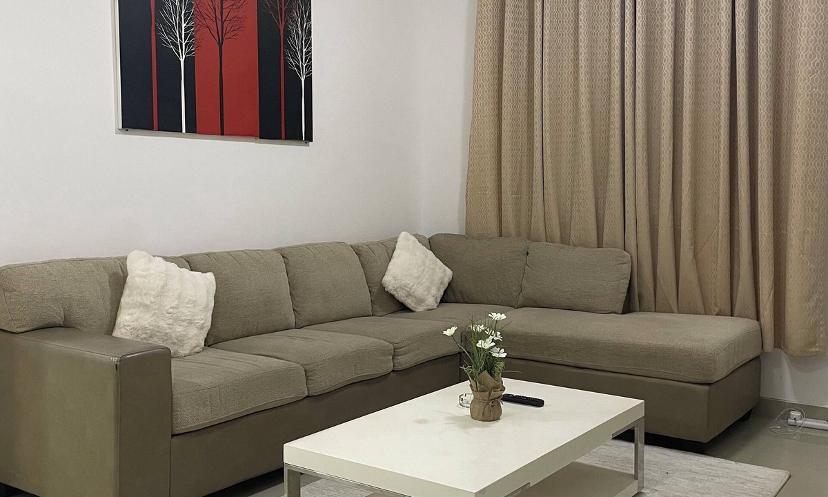 Al Sharq Apartment | Modern 1 Bedroom Entire Apartment