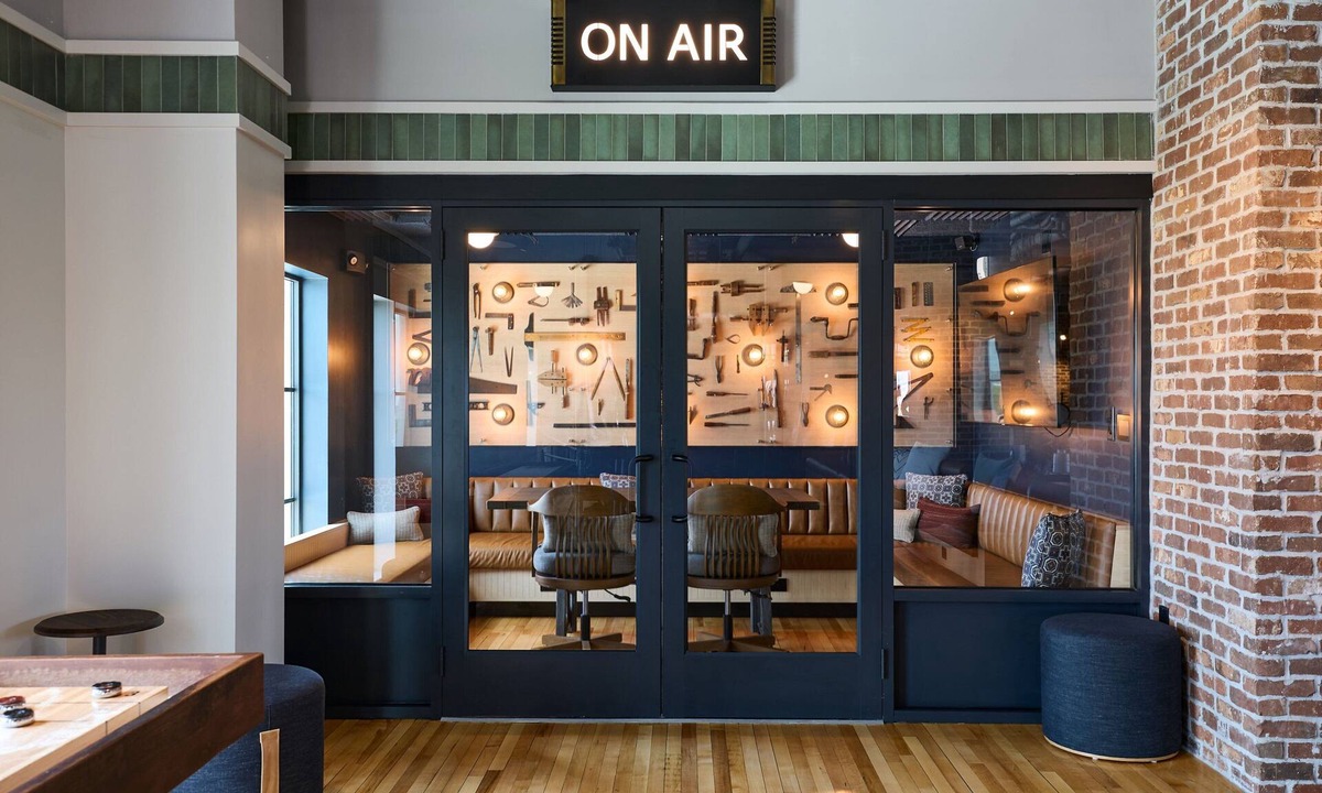 Downtown Charleston Hotel | Moxy Charleston Downtown