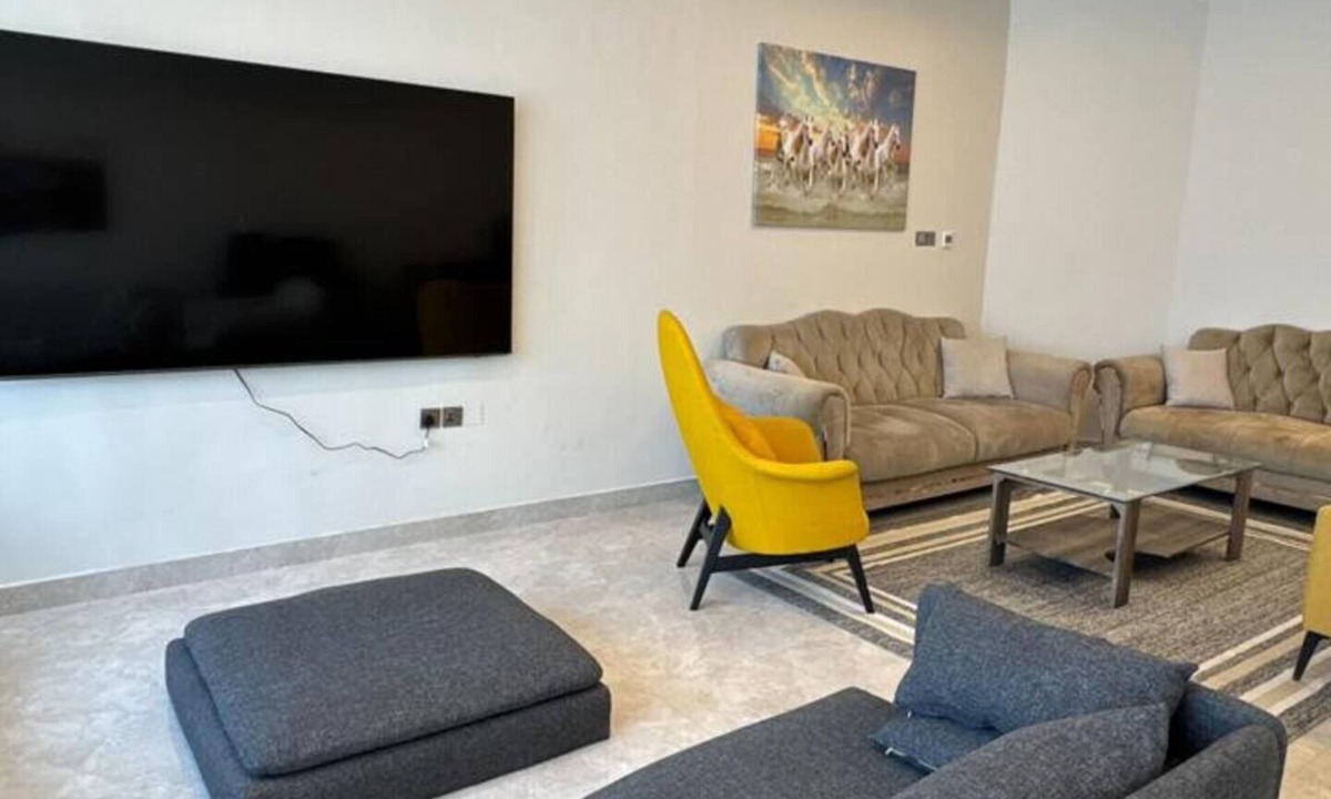 Dubai Villa | Nas Villa Luxurious Dorm