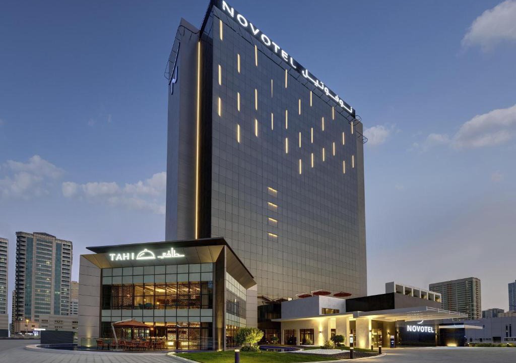 Al Khan Hotel | Novotel Sharjah Expo Centre