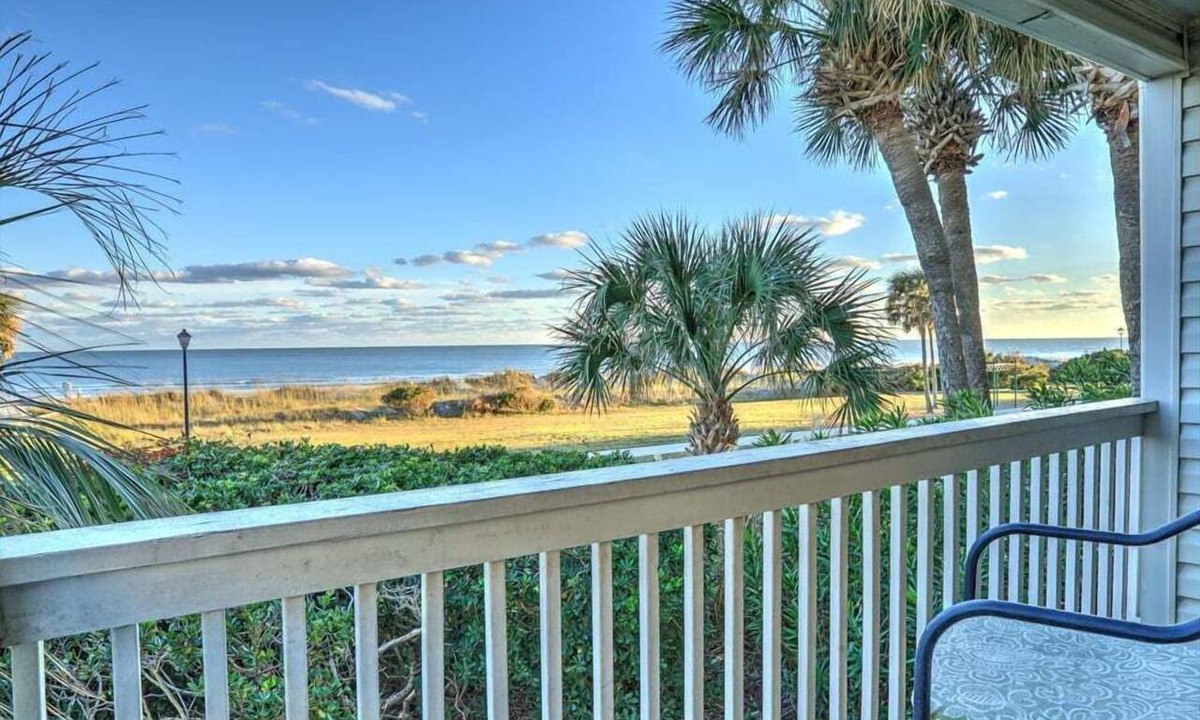 Myrtle Beach Condo | Oceanfront views pools kiddie pool hot tubs exercise jogging trail kitchen washer dryer