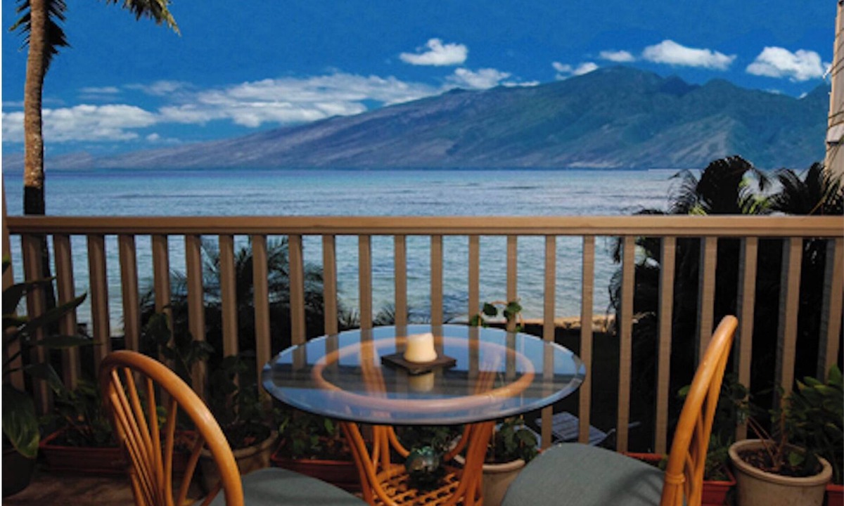 Kahana Condo | On top of the Ocean Hideaway - Oceanfront Views on Maui