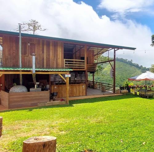 San Isidro de El General House | Paradise Mountain