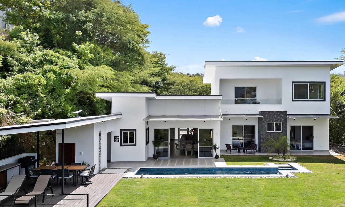 Coco House | Private Paradise: Ocean Views & Pool Hideaway in Playas del Coco