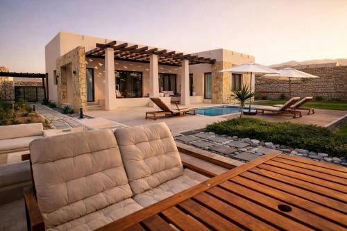 As Sifah House | Private Pool Retreat - Full-Service Villa
