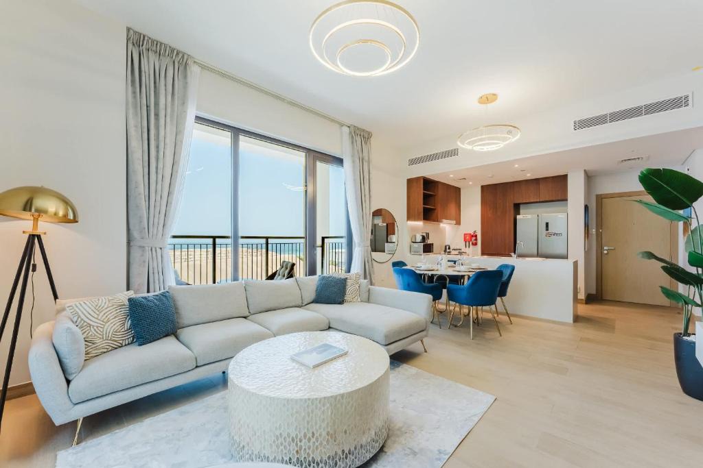 Dubai Apartment | PVH - Beach Front 2BR in Le Pont - Port de La Mer
