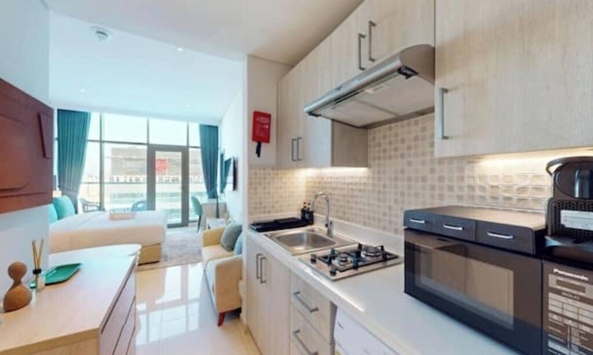 Palm Jumeirah Hotel | Refined Comfort with Breathtaking Views at Seven Palm Hotel & Residences