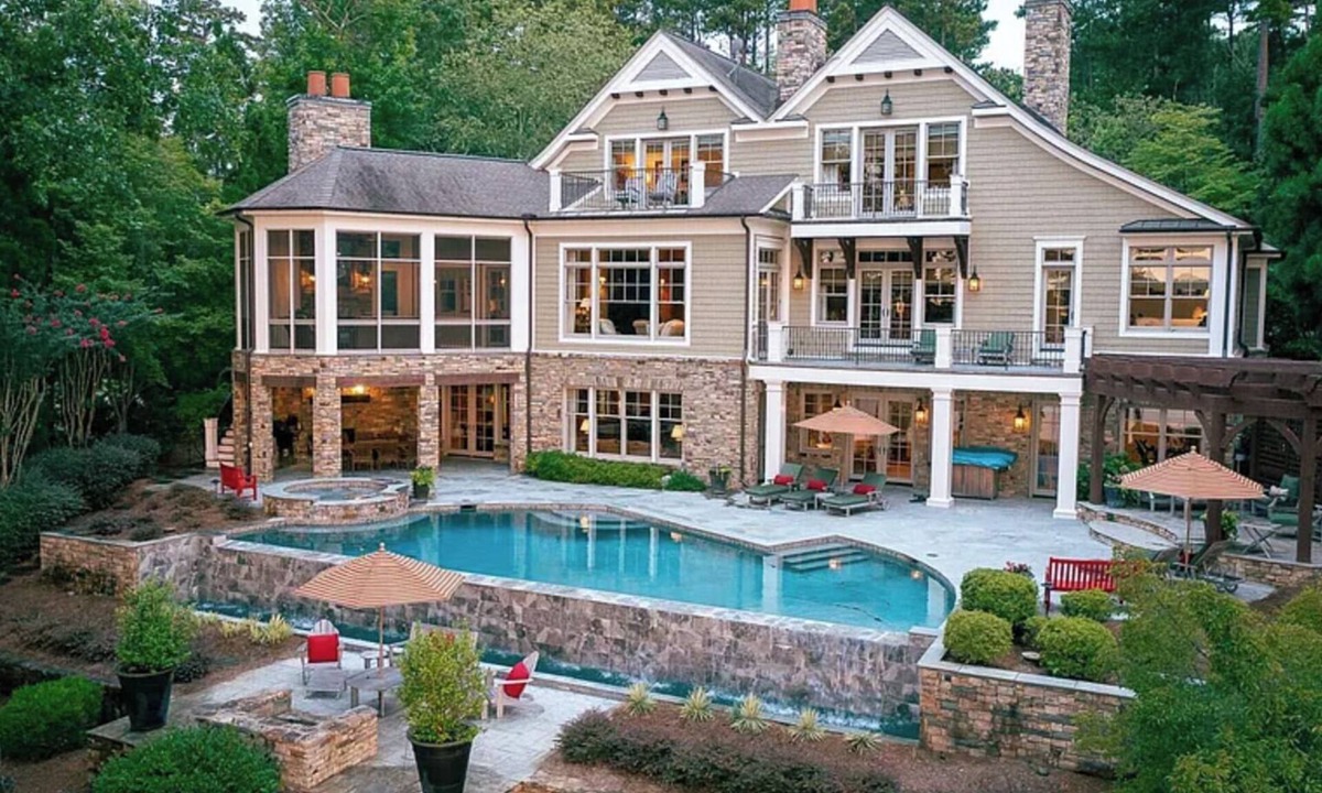 Greensboro House | Reynolds Lake Oconee - MASTERS WEEK RENTAL - 6 bed 8 bath house - 9,300 SF
