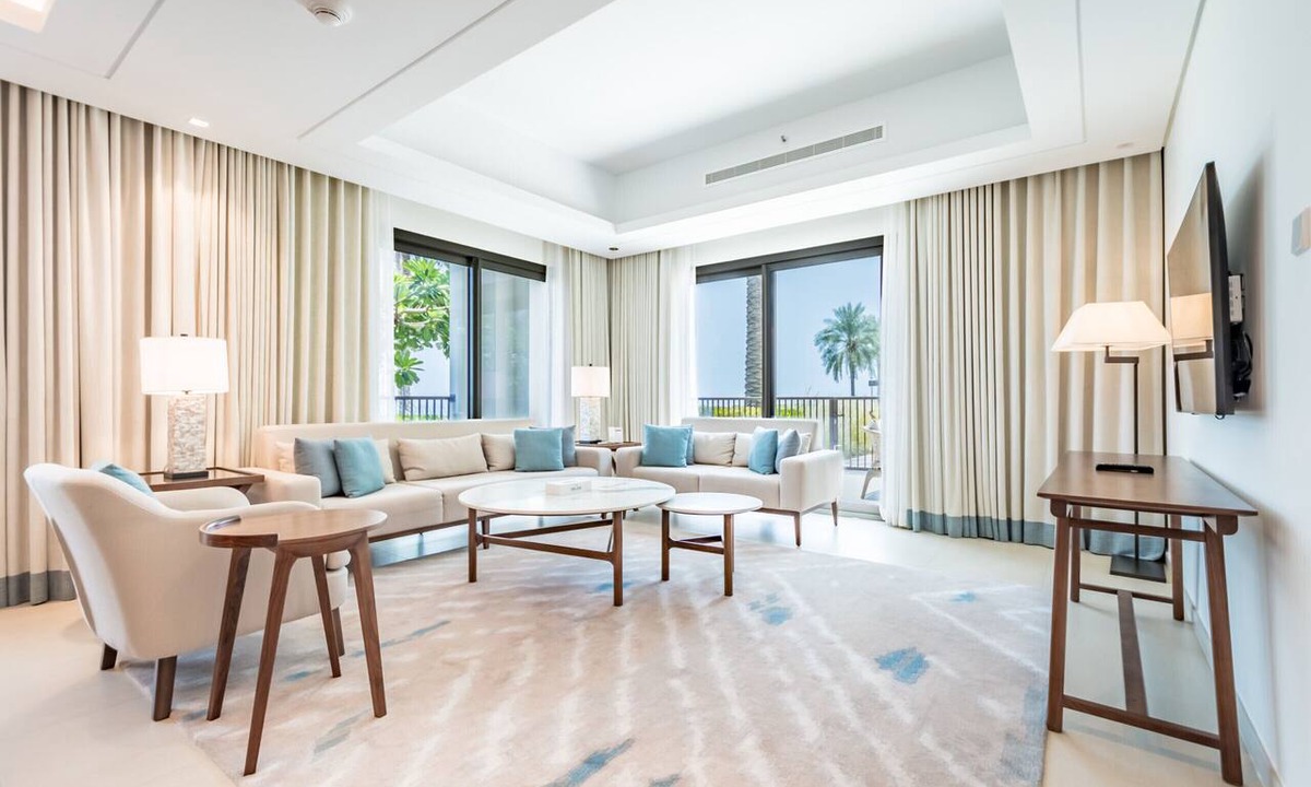 Sharm Apartment | Seafront 4BR Apartment with Assistant Room in The Address Fujairah Residences Block B, Fujairah