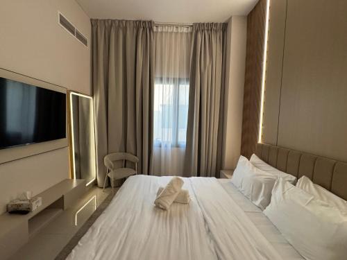 Jumeira 3 Apartment | Signature Grand Studio Apartment