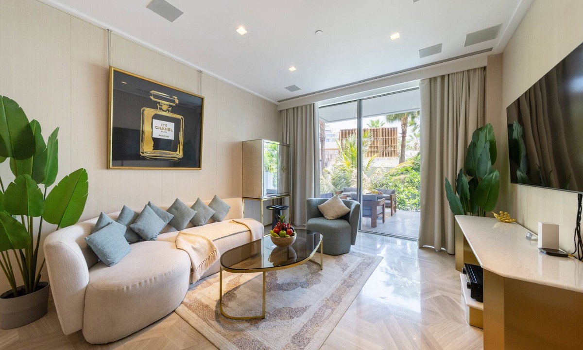 Palm Jumeirah Apartment | Startling 2BR Apt at FIVE Palm Residences
