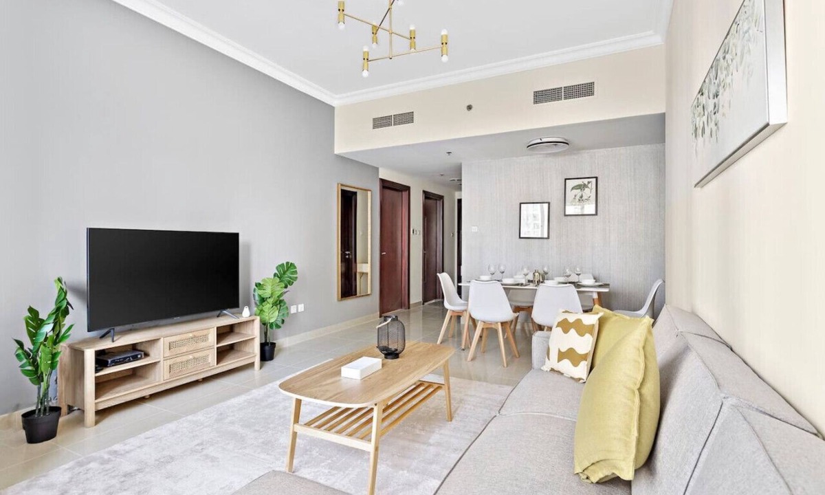 Jumeirah Lake Towers Apartment | Stonetree - V3 Tower 1 BR - Lake View