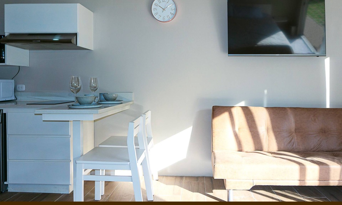 Jaco Apartment | Studio w/pool, 5 minute walk to Beach
