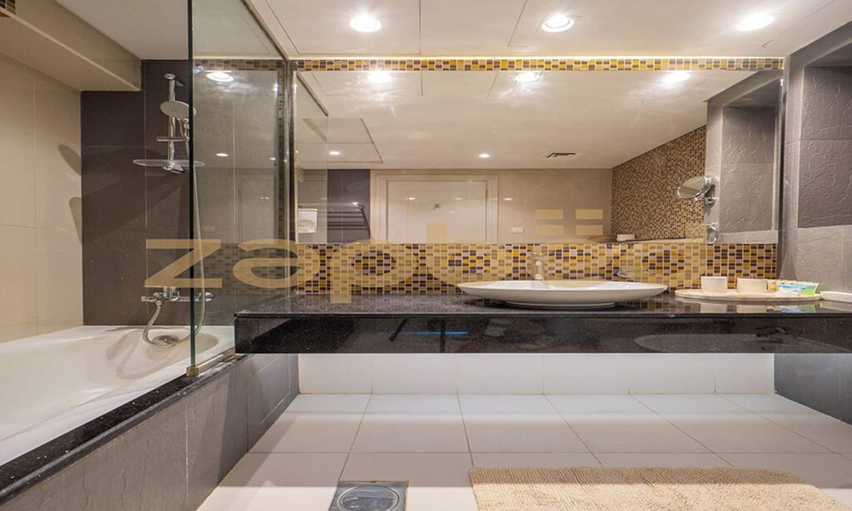 Downtown Dubai Apartment | Stylish 1BR-Upper Crest Near Dubai Mall