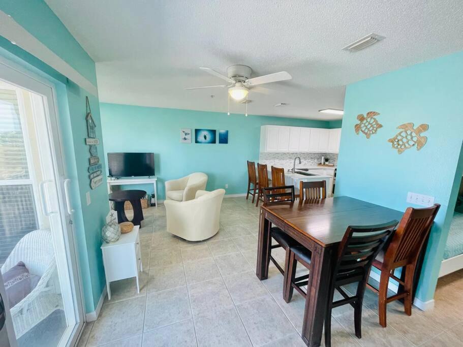 Navarre Beach Apartment | The Emerald Cove at the Beach