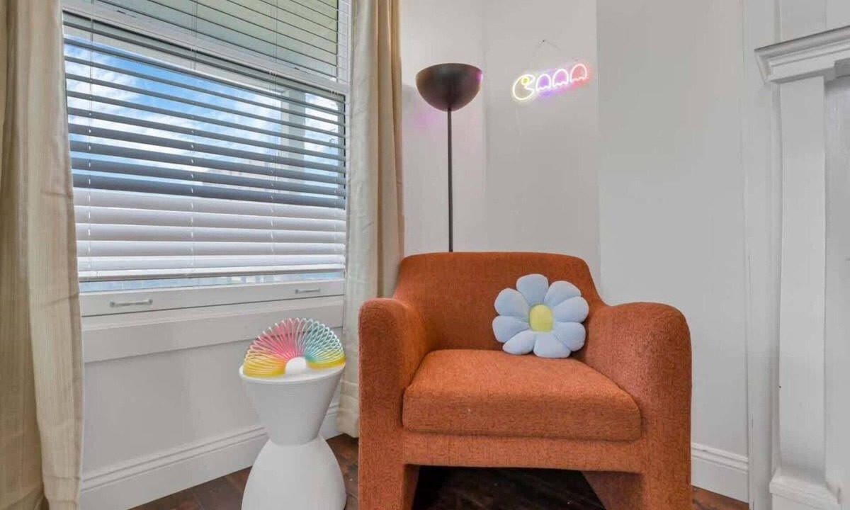 Italian Village House | The Retro Sleepover Pad- 2 BR/1.5BA