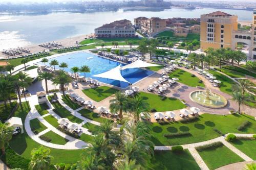 Abu Dhabi Resort | The Ritz-Carlton Abu Dhabi, Grand Canal