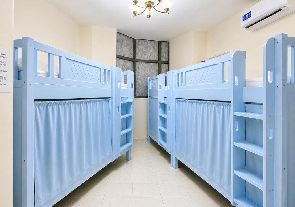 Al Majaz Hotel | TIDY Premium Hostel, Sharjah