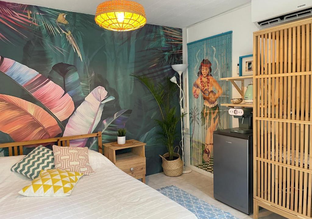 Jumeirah House | Tropicana Guestroom 7 min walk from the beach