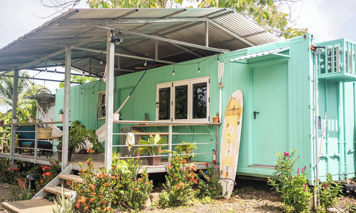 Matapalo House | Unique shipping container home only 2 minute walk to the beach