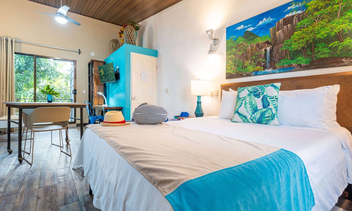 El Cerro Villa | Unit 9 Tico Tico Villas Tree Villa