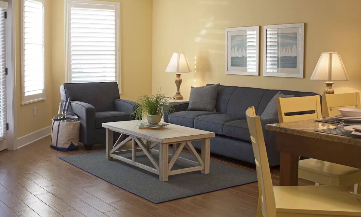 Palmetto Dunes Hotel | Vibrant Spot Near the Beach – For Families Seeking Sun & Adventure | 4 Units