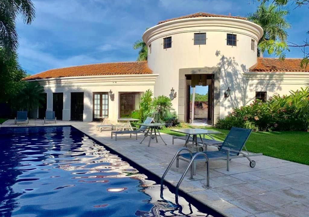 Panama Beach Villa | Villa Alegría