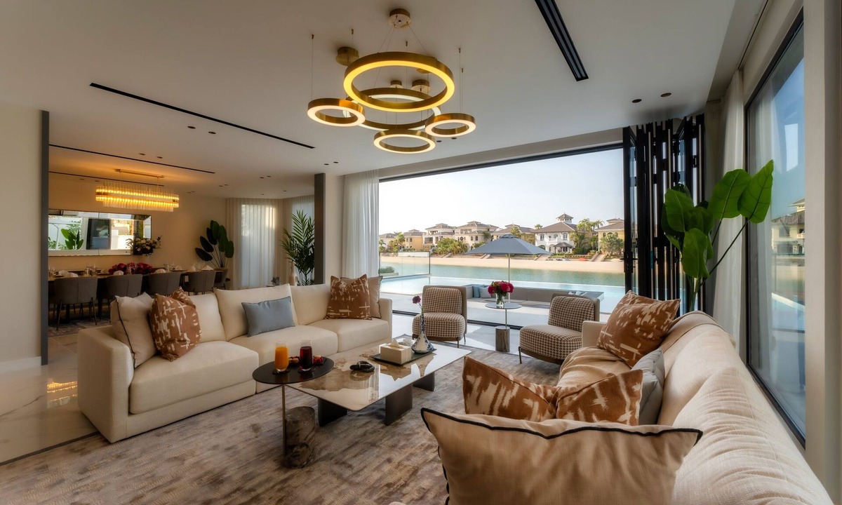 Palm Jumeirah Villa | Villa Sarai by Luxury Explorers Collection