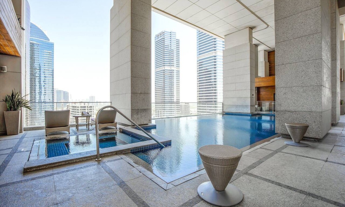 Jumeirah Lake Towers Hotel | voco Bonnington | Deluxe Room | Pool, Sauna + Steam, Dubai Marina Minutes