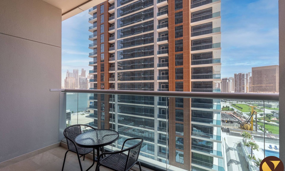 Business Bay Apartment | Vogue | Elite Business Bay Close to Downtown Dubai Mall