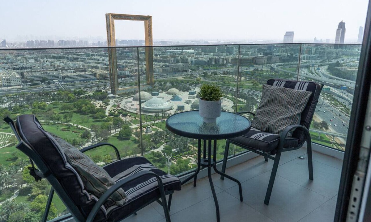 Bur Dubai Apartment | Vogue Stunning Dubai Frame and Park Views 30th Floor with balcony Walkable to Metro