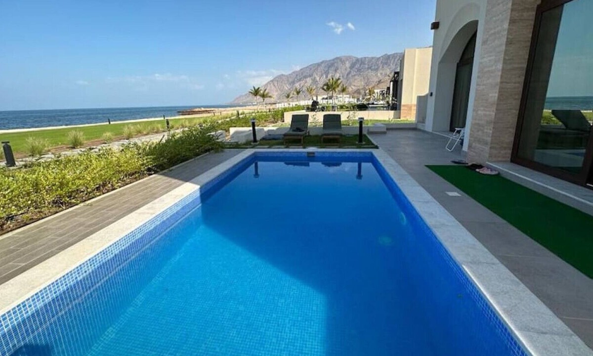 Muscat House | Water Front Villa BF-108