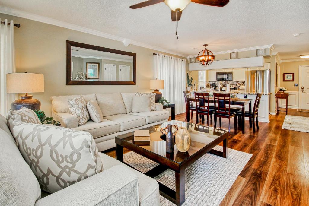 Waterford Plantation Hotel | Windsor Green 203