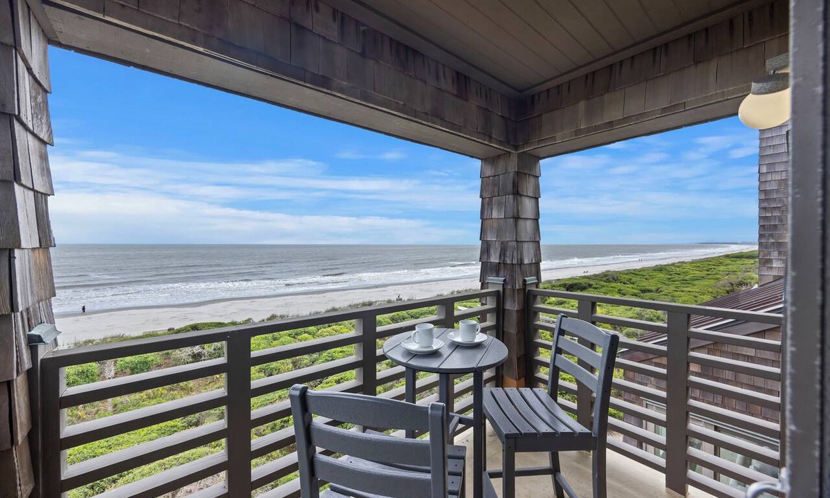 Kiawah Island Condo | Windswept 4463! Oceanfront 3 BR Condo, Great Location!