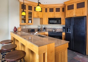 30% off Instant Booking Waldorf Gondola 3BR/3BA Fri 3/22/2024 - Sat 3/30/2024
