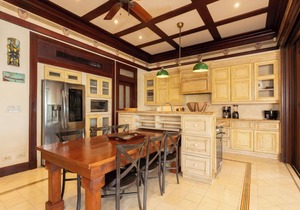 Breezy Oceanfront Villa, Private Pool - Casa Teja - 12 Paseo del Mar