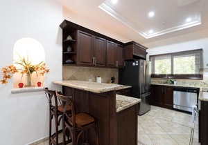 Escape to this poolside condo - The best location in Tamarindo