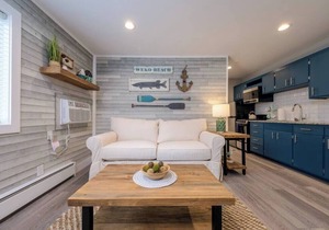 Lakeside Serenity: One-Bedroom Villa