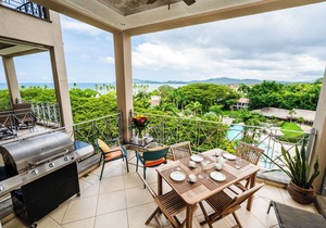 ♆Oceanview in the 🎔 of town♆ Huge Pool Beach acss