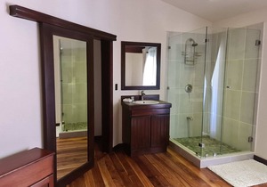 Zarcero King Room at Hona Beach Hotel