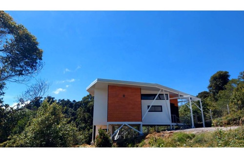 San Isidro House | 100 m² House ∙ 2 bedrooms ∙ 4 guests