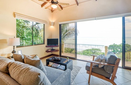Dominicalito House | 147 m² House ∙ 2 bedrooms ∙ 6 guests