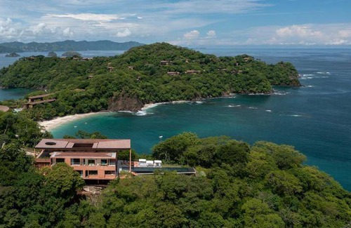 Papagayo Peninsula Resort | 2399 m² Resort ∙ 3 bedrooms ∙ 127 guests