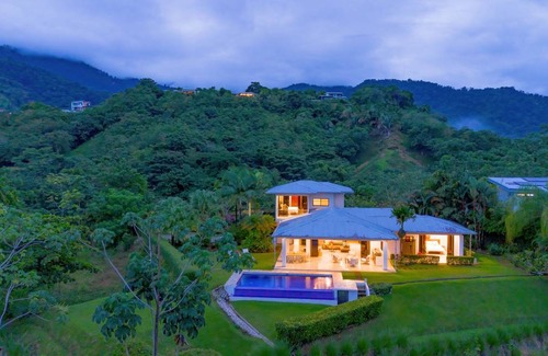 Ciudad Cortes Villa | 279 m² Villa ∙ 3 bedrooms ∙ 9 guests