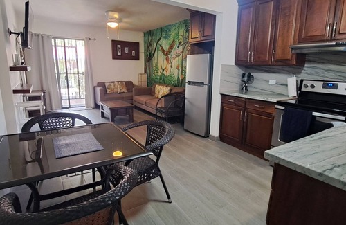 Coco Condo | Beach Condo in Playas del Coco, Beach Walking Distance