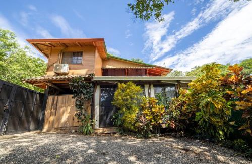 Avellanas Beach Cabin | Casa Playa Avellanas