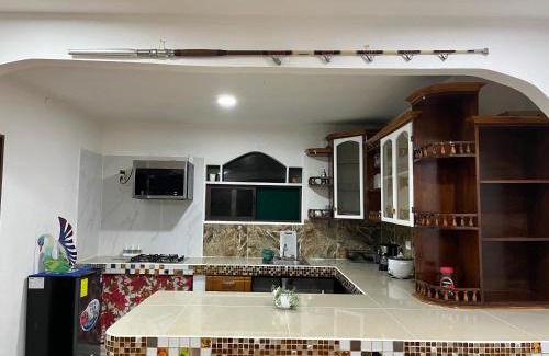Tortuguero House | Hostel Castle House