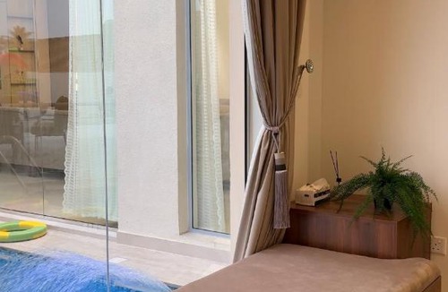 Al Ghubrah Ash Shamaliyyah Ski Chalet | إستراحة إلوريا