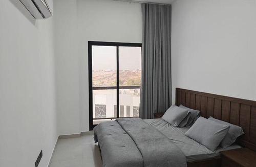 Azaiba Apartment | دوبلكس عصري 5دقائق من المطار و المولات والمقاهي