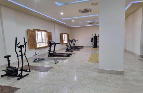 Ibri Hotel | فندق النبراس AlNebras Hotel